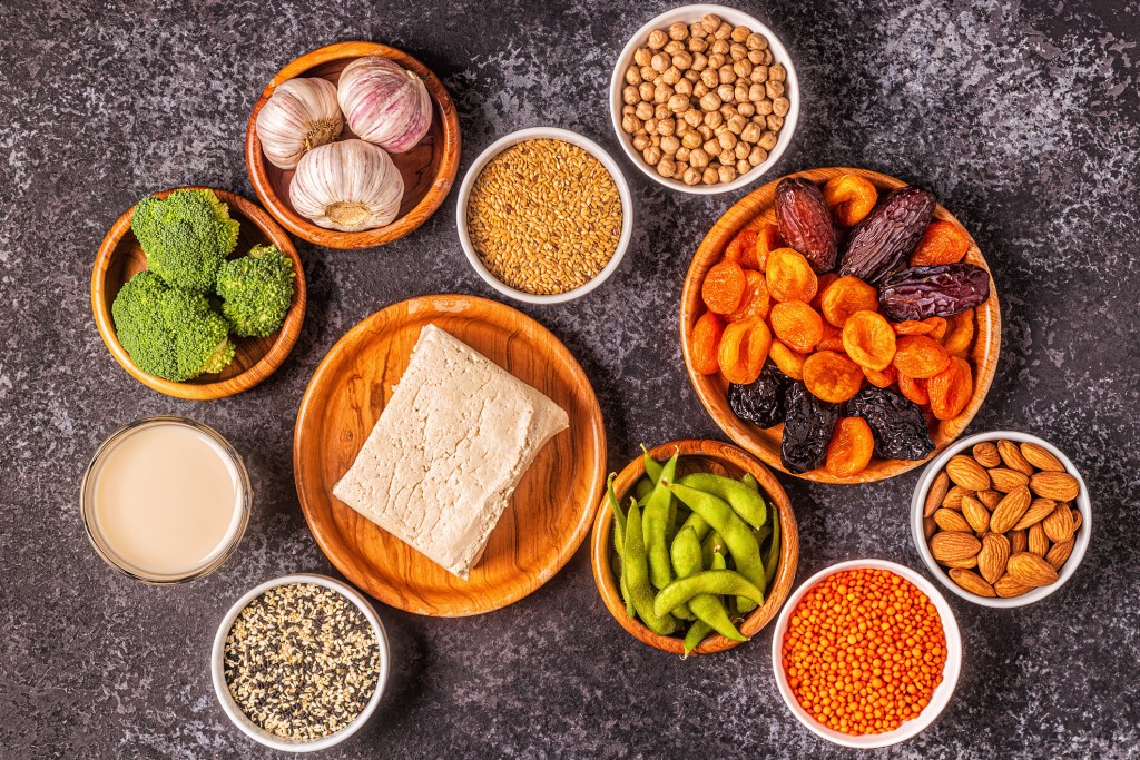 Phytoestrogen-Rich Foods, Menopause Diet